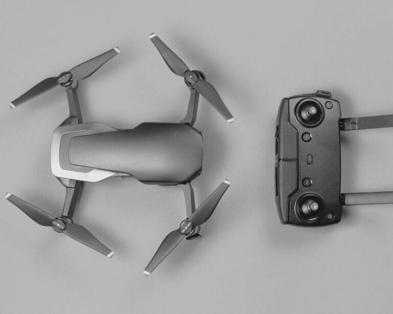 Descubra como localizar seu drone perdido com eficiência. Guia com dicas e aplicativos indispensáveis